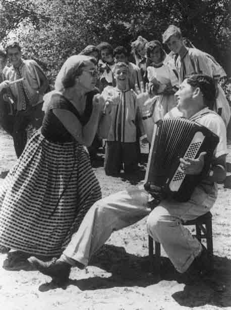 Gil Aldema and Greta Salus Alt text